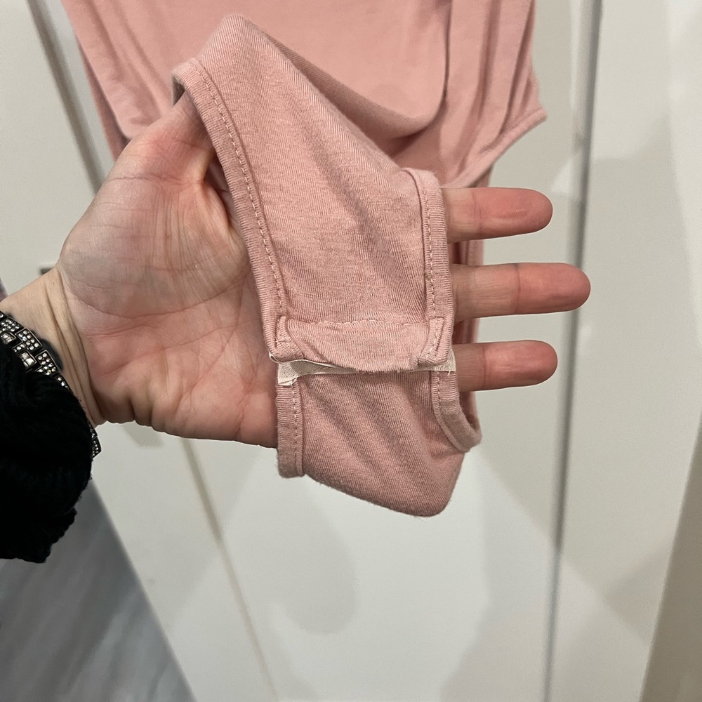 ⭐️3/$27⭐️ Floral Pink Bodysuit. Women’s size small. - Picture 4 of 10